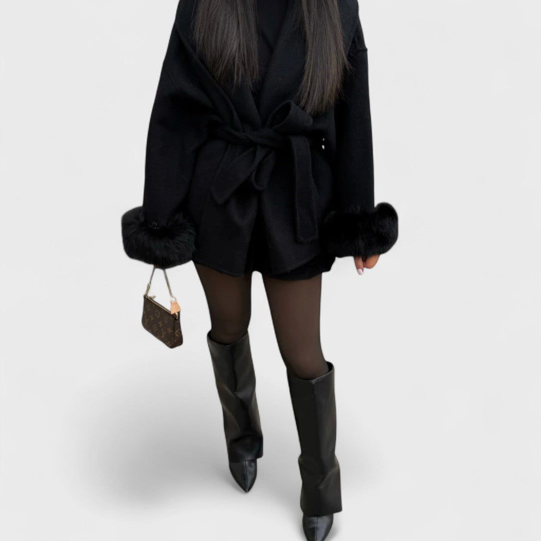 Woolcat – Elegant coat with faux-fur details