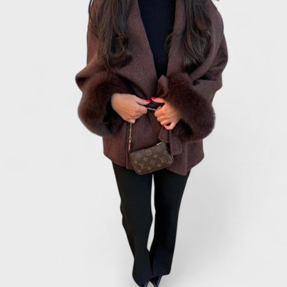 Woolcat – Elegant coat with faux-fur details